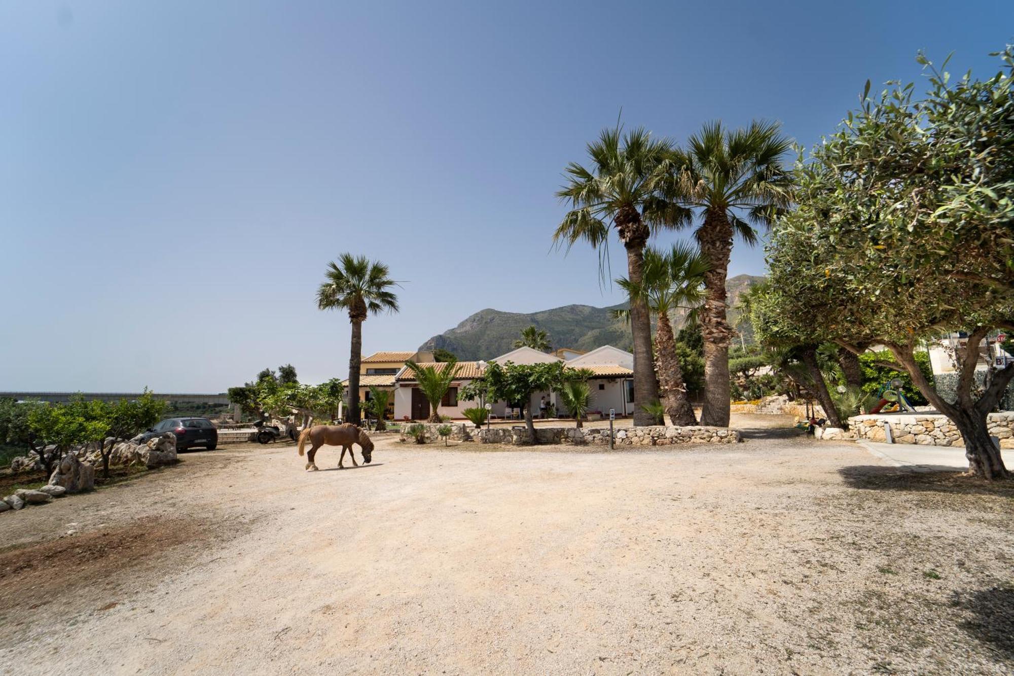 B&B Kore Castellammare del Golfo Exteriör bild